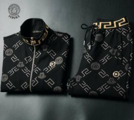 Picture of Versace SweatSuits _SKUVersaceM-3XL25cn11530204